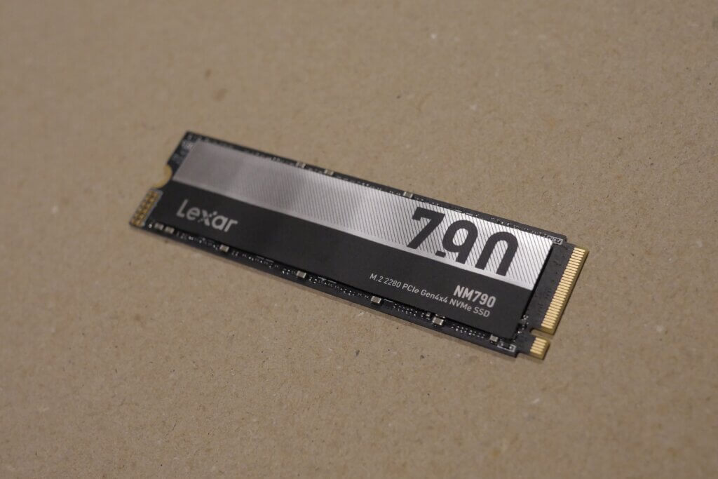 Lexar NM790 2TB NVMe SSD ヒートシンク付き imgrc0134086953.jpg